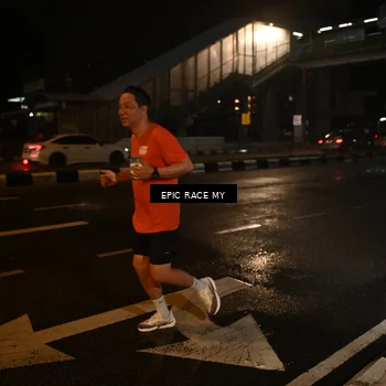 Runner Photo 7708184