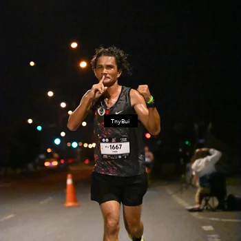 Runner Photo 7708185