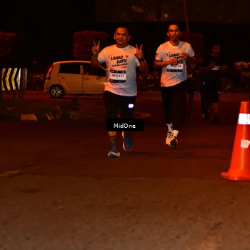 Runner Photo 7708189