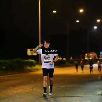 Runner Photo 7708190