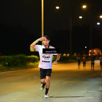 Runner Photo 7708193