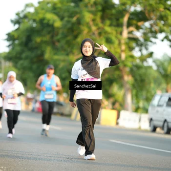 Runner Photo 7708210
