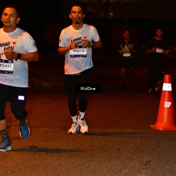Runner Photo 7708213