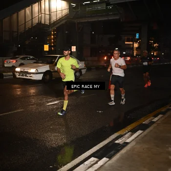 Runner Photo 7708231