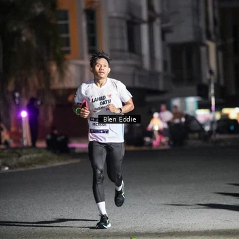 Runner Photo 7708234