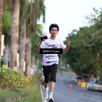 Runner Photo 7708261
