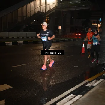 Runner Photo 7708262