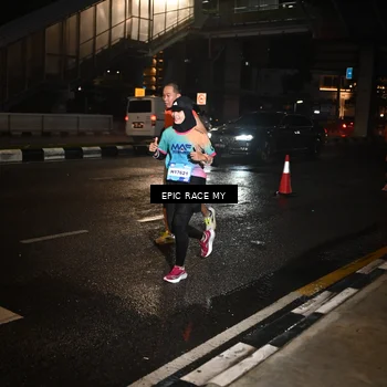 Runner Photo 7708276