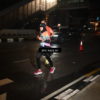 Runner Photo 7708282
