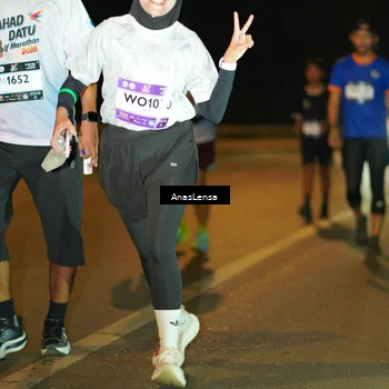 Runner Photo 7708287