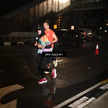 Runner Photo 7708292