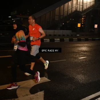 Runner Photo 7708316