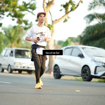 Runner Photo 7708318