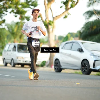 Runner Photo 7708321