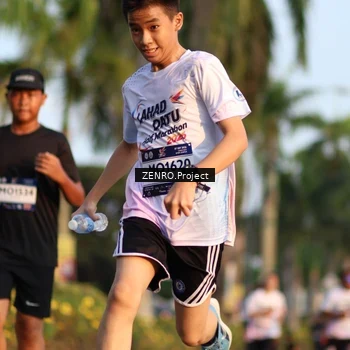 Runner Photo 7708337