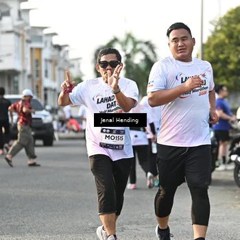 Runner Photo 7708342