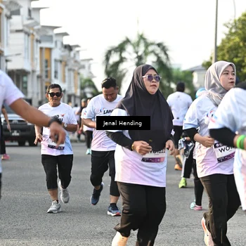 Runner Photo 7708344