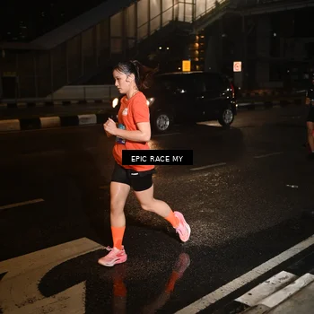 Runner Photo 7708346