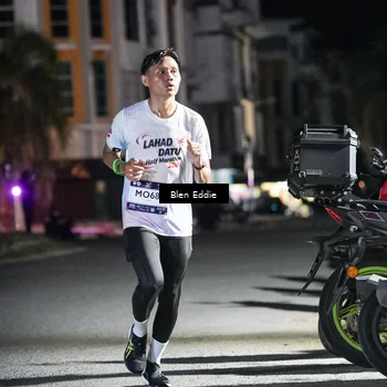 Runner Photo 7708353