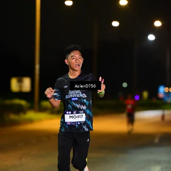 Runner Photo 7708355