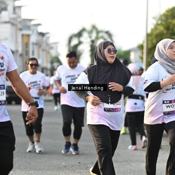 Runner Photo 7708357