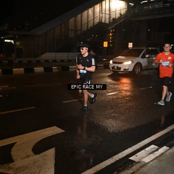 Runner Photo 7708358