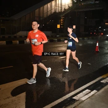 Runner Photo 7708371