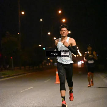 Runner Photo 7708373