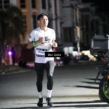 Runner Photo 7708378