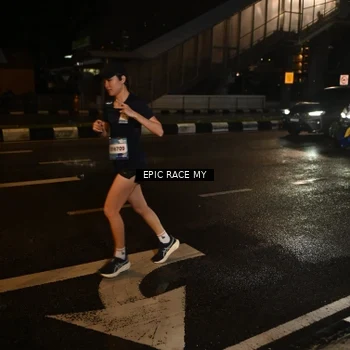Runner Photo 7708380