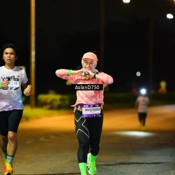 Runner Photo 7708382