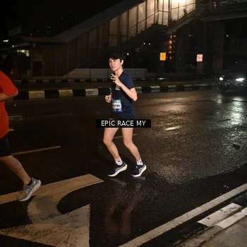 Runner Photo 7708393