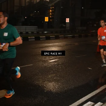 Runner Photo 7708410