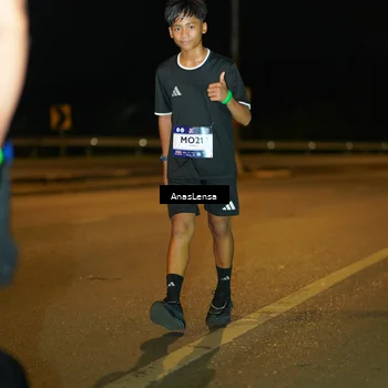 Runner Photo 7708411