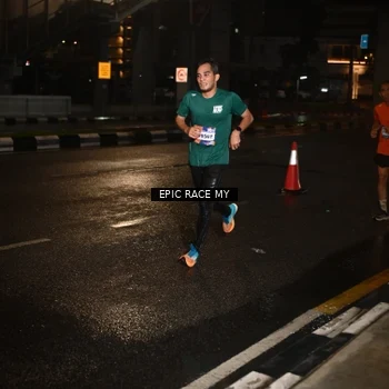 Runner Photo 7708412