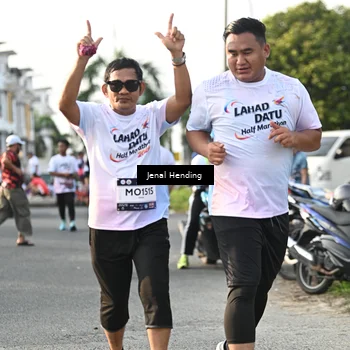 Runner Photo 7708415