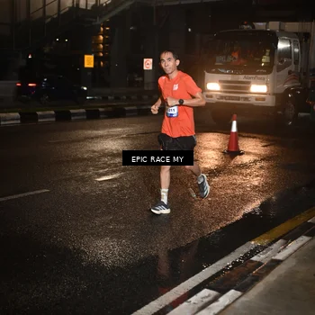 Runner Photo 7708417