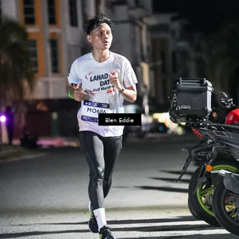 Runner Photo 7708419