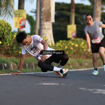 Runner Photo 7708429