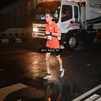Runner Photo 7708430