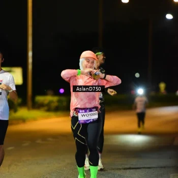 Runner Photo 7708431
