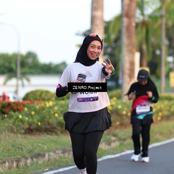 Runner Photo 7708459