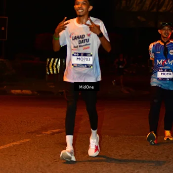 Runner Photo 7708496