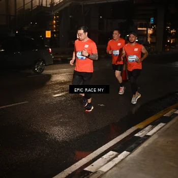 Runner Photo 7708498
