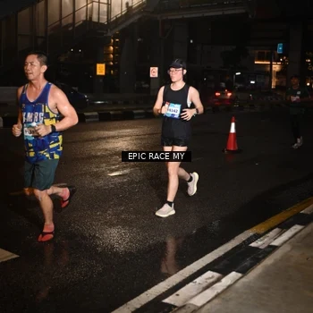 Runner Photo 7708530
