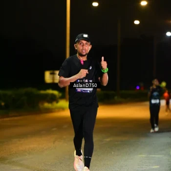 Runner Photo 7708542