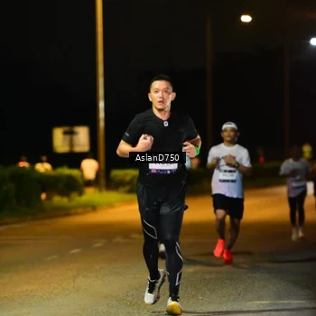Runner Photo 7708603