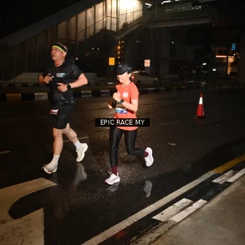 Runner Photo 7708610