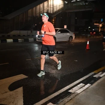 Runner Photo 7708625