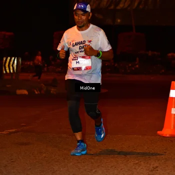 Runner Photo 7708631